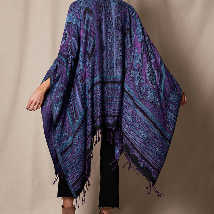 Types of Shawls: A Guide to Styles and Use