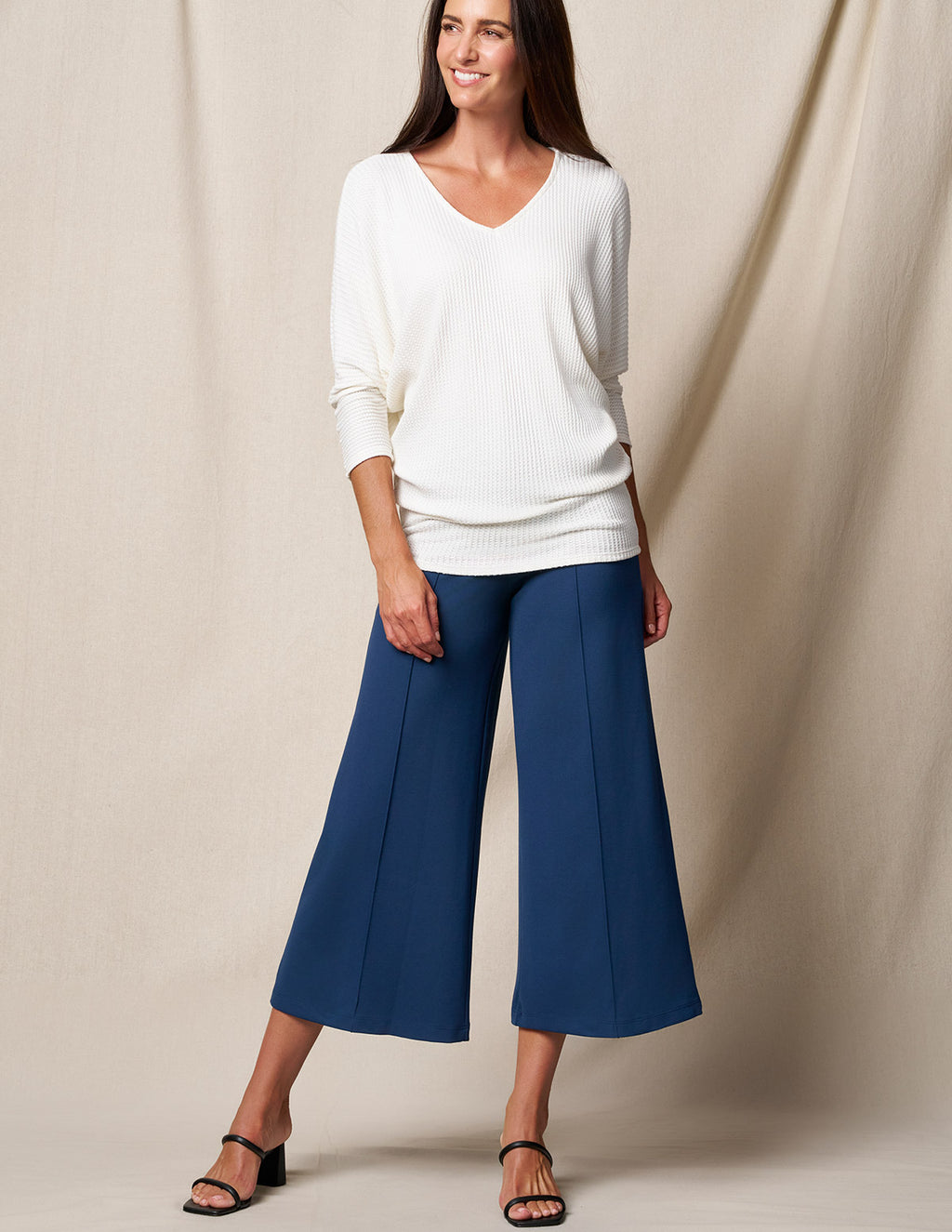 Bamboo Ponte Cropped Pants - Navy